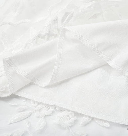 Margarete | Elegantes weißes rückenfreies Mini-Sommerkleid mit V-Ausschnitt für Damen