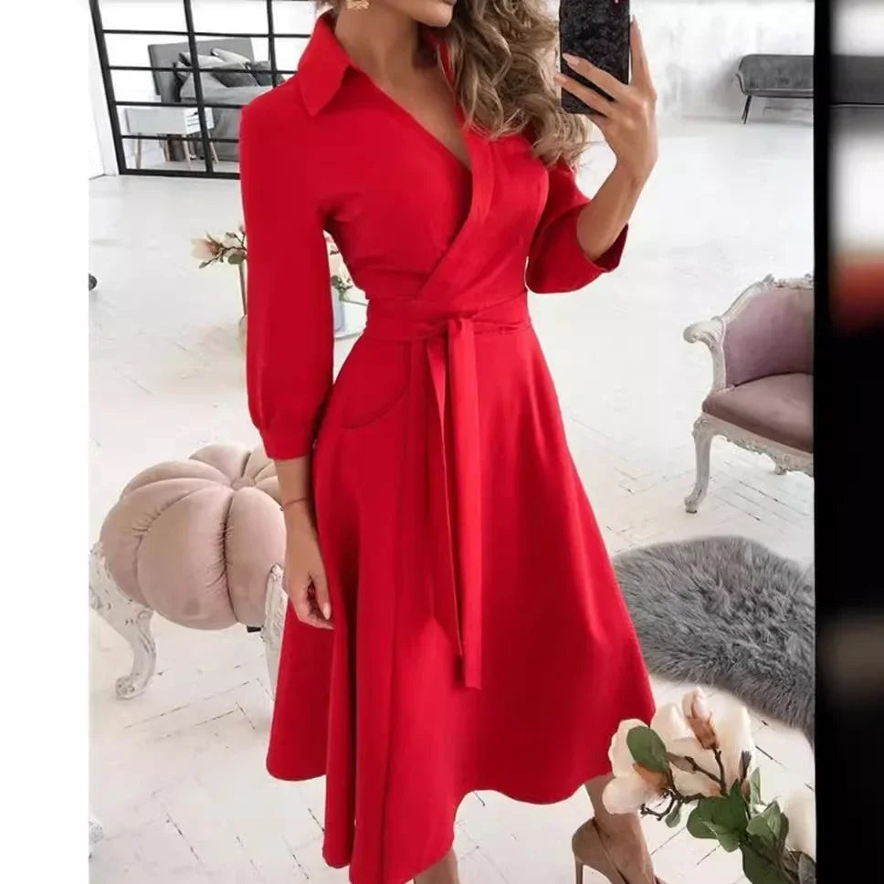 Milena | Stylisches Wickelkleid mit Schmetterlingsmuster