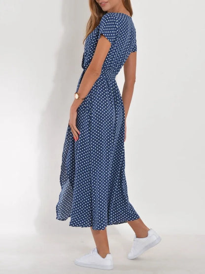 Laura | Elegantes geblümtes Wickelkleid